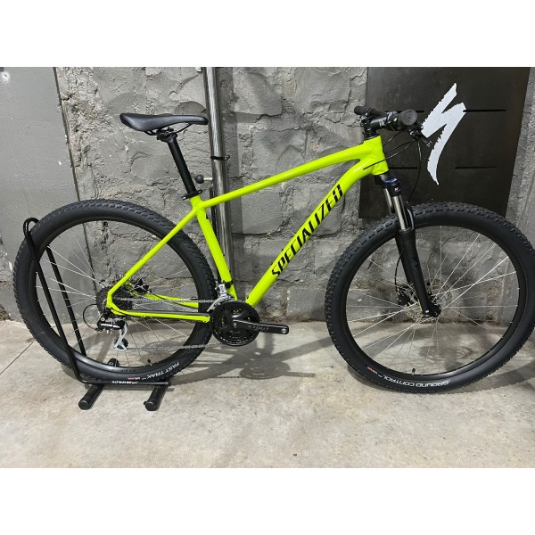 Bicicleta Seminova Specialized Rockhopper Sport 2019 L