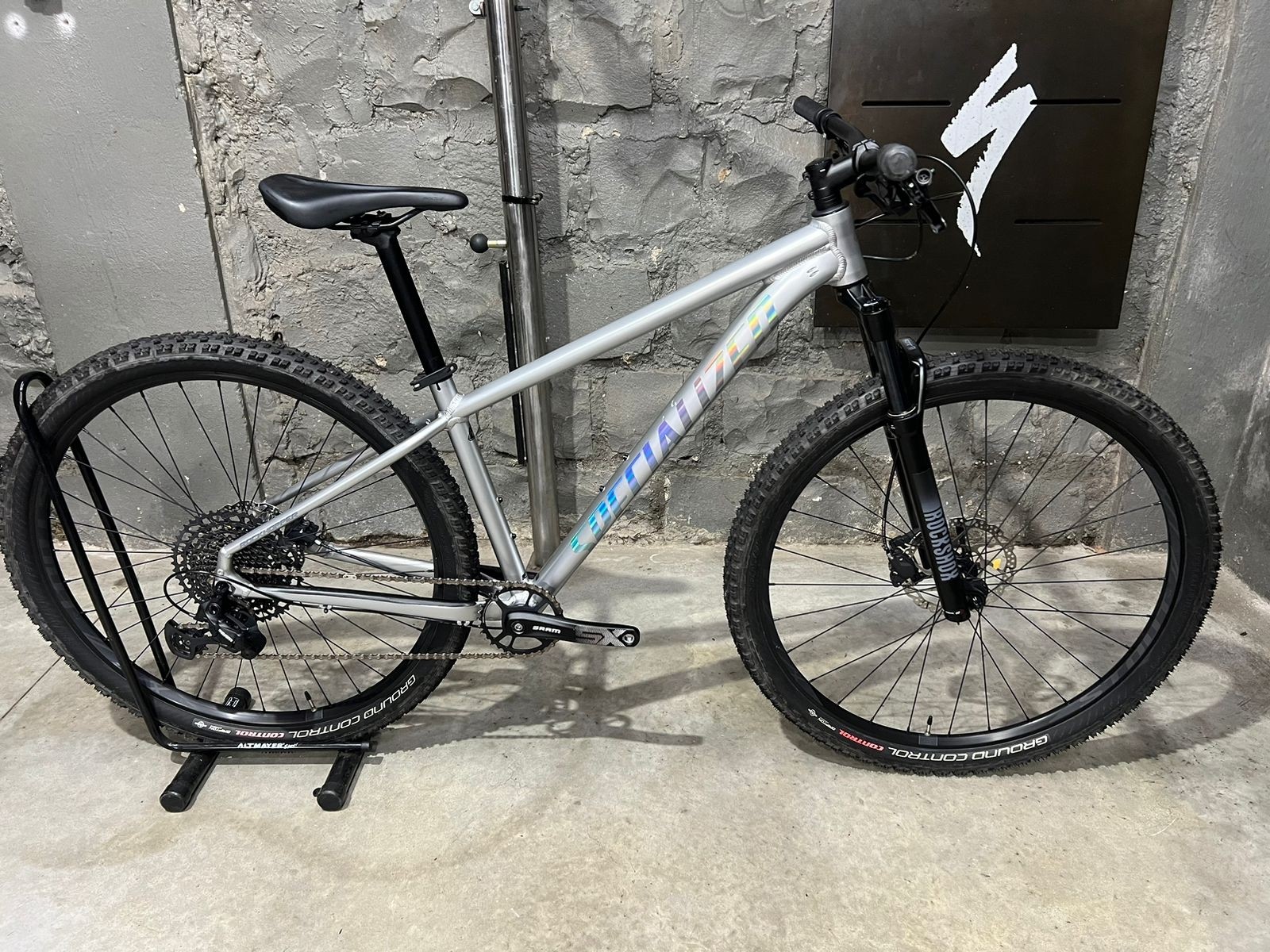 Bicicleta Seminova Specialized Rockhopper Expert 2022 Tamanho M